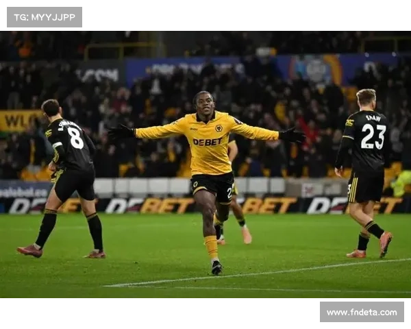 莱比锡罗慕洛铲射破门，上半场1-0领先拜仁